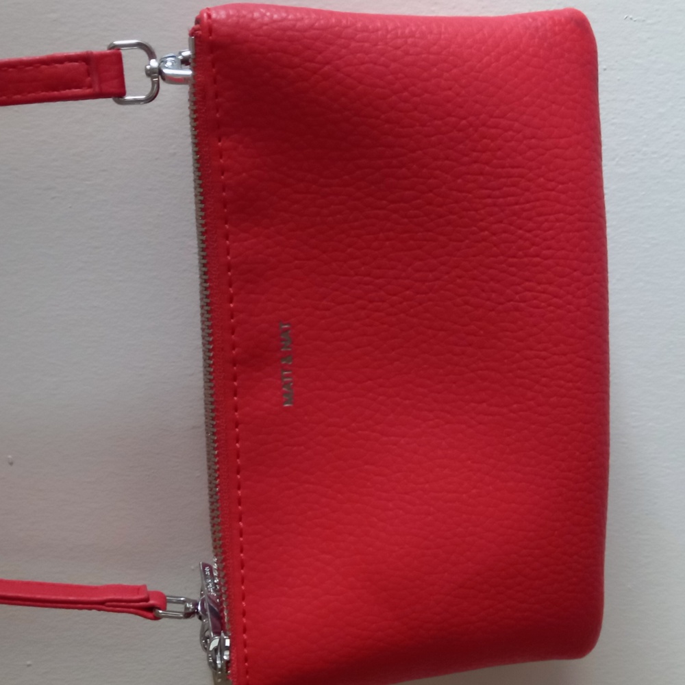 Matt & Nat crossbody purse